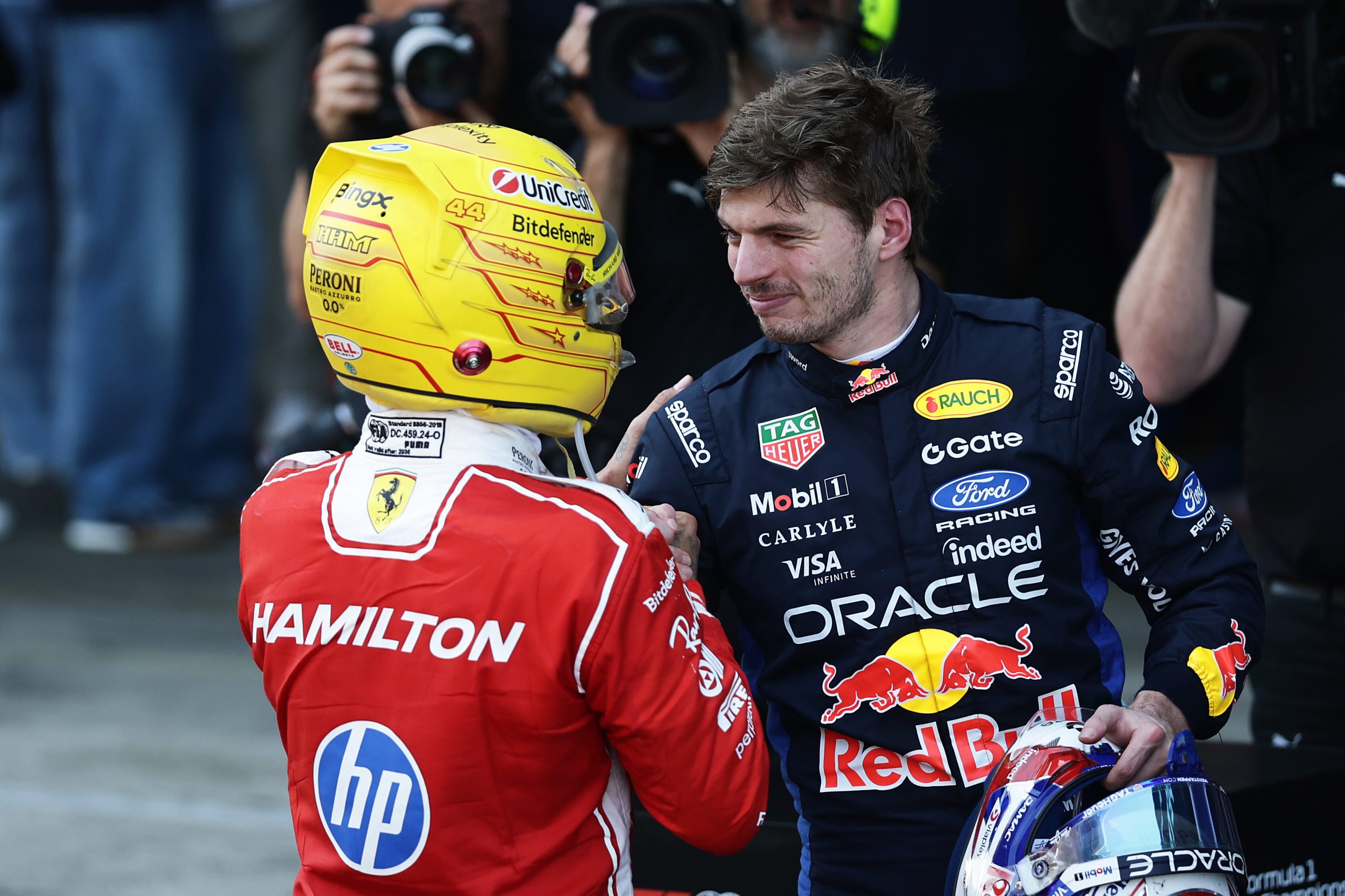 Max Verstappen & Lewis Hamilton - Barcelone - Red Bull