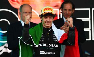 Le père d&rsquo;Antonelli tempère les comparaisons entre son fils et Verstappen