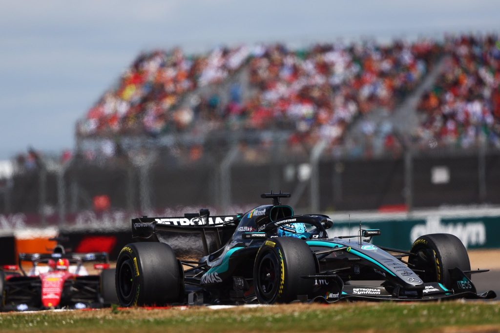 Toto Wolff remet fermement Russell en place après ses commentaires sur le moteur