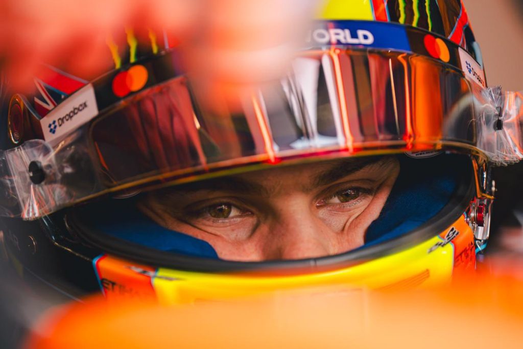 Piastri critique la décision de la FIA après son contact avec Leclerc