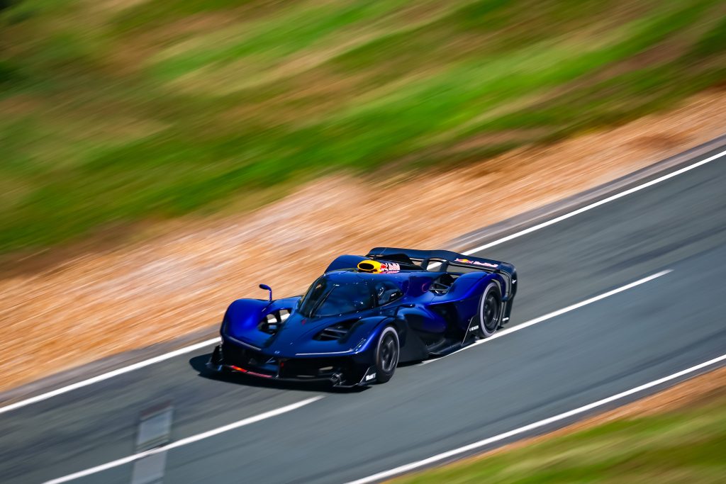 Les grands débuts publics de l&rsquo;hypercar Red Bull RB17 d&rsquo;Adrian Newey