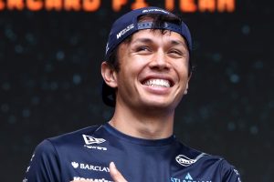 Alex Albon prolonge avec Williams pour la saison 2027 de F1
