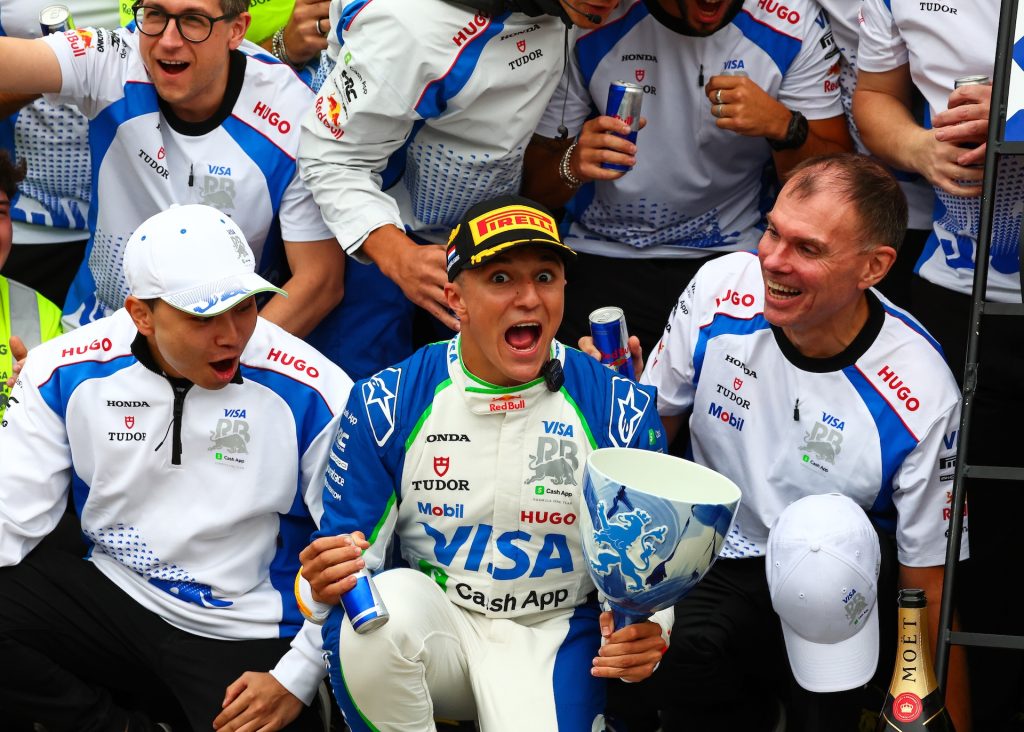 Hadjar dévoile un casque spécial après sa mésaventure de  Zandvoort 2025