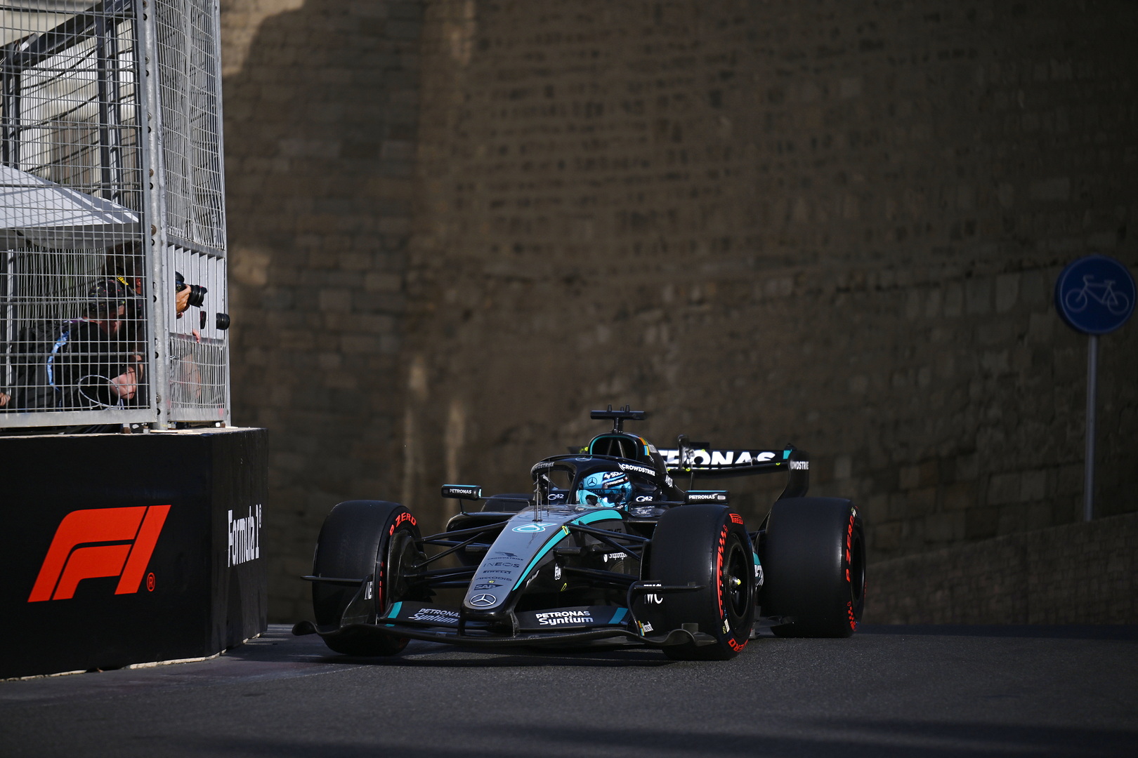 Russell - Bakou 26 - Mercedes