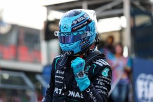 GP d&rsquo;Azerbaïdjan – Russell résiste à Verstappen et s’impose à Bakou